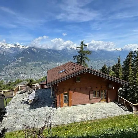 In Out For 10 People With Breathtaking View