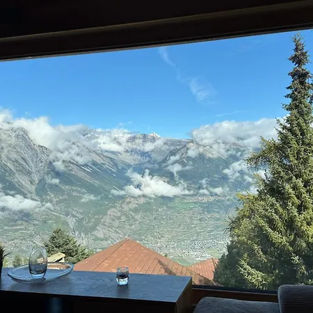 In Out For 10 People With Breathtaking View